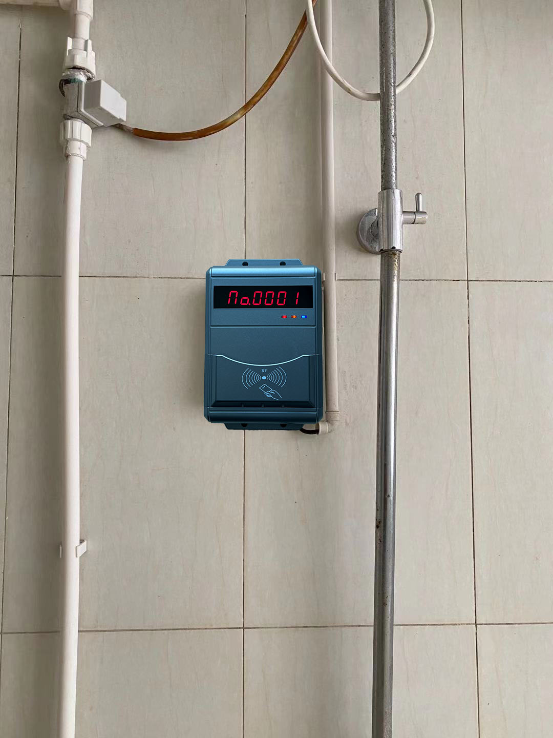 校園淋浴水控機(jī) 學(xué)生刷卡洗澡機(jī) 刷卡洗澡機(jī)