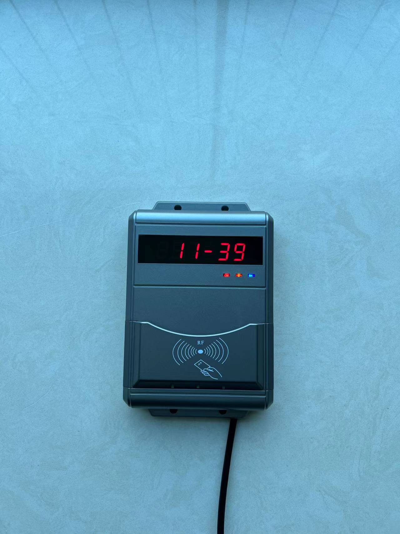 洗澡水控系統(tǒng) 淋浴IC卡節(jié)水器 工廠洗澡水刷卡機(jī)